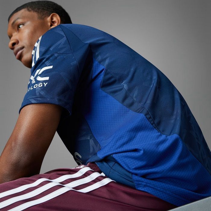 Футболка игровая Манчестер Юнайтед 2024/2025 гостевая темно-синяя