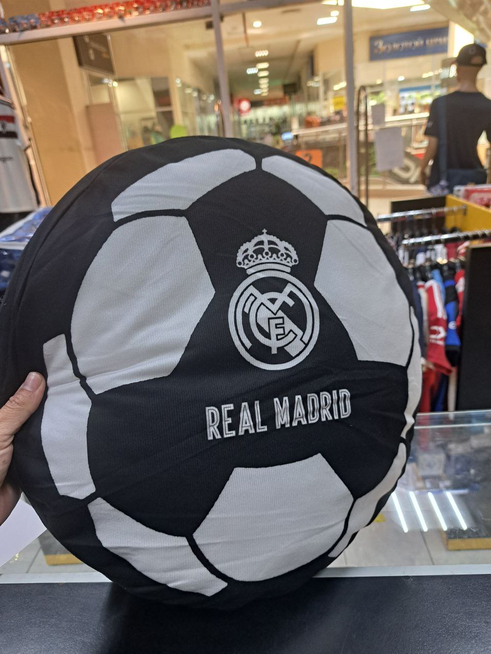       REYES DE EUROPA 40 CM