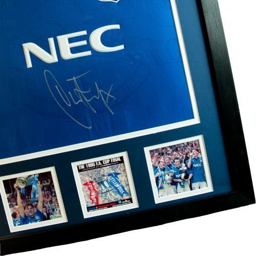 Футболка с автографом Ferguson Signed Shirt (Framed)