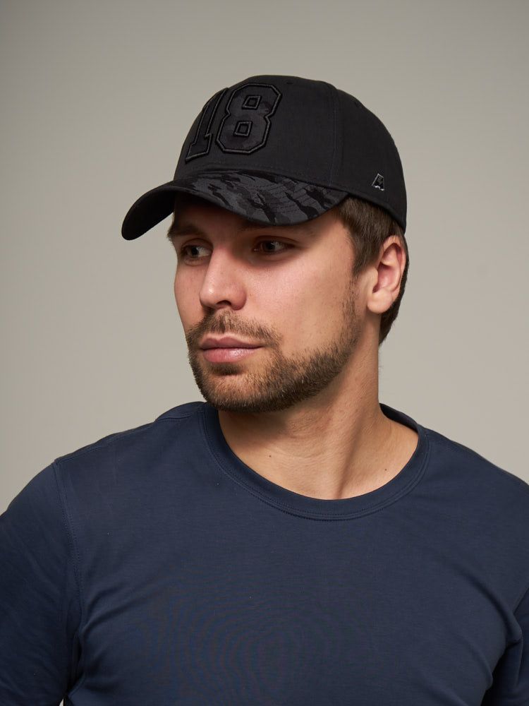 Бейсболка с номером 18, 206101