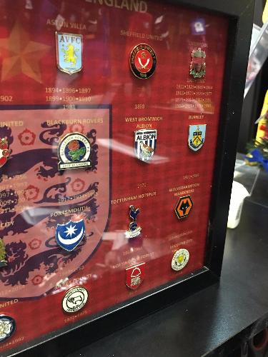 Набор значков Champions of England