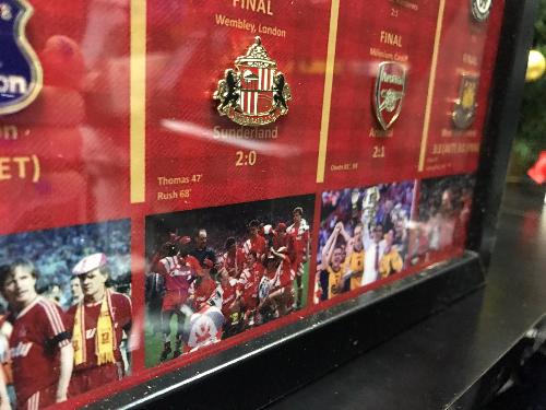 Набор значков Ливерпуль "История кубковых побед"