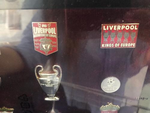 Набор значков Ливерпуль "9 знаков"