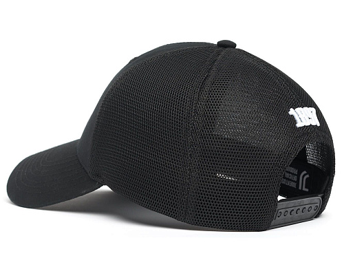 Бейсболка Ювентус 37232 черная летняя