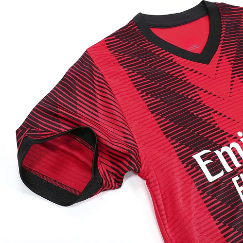 Форма Милан 2023/2024 домашняя