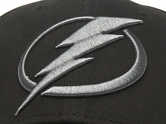Бейсболка NHL Tampa Bay Lightning черная 31606