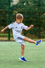 Детская форма Реал Мадрид 2025/2026 домашняя