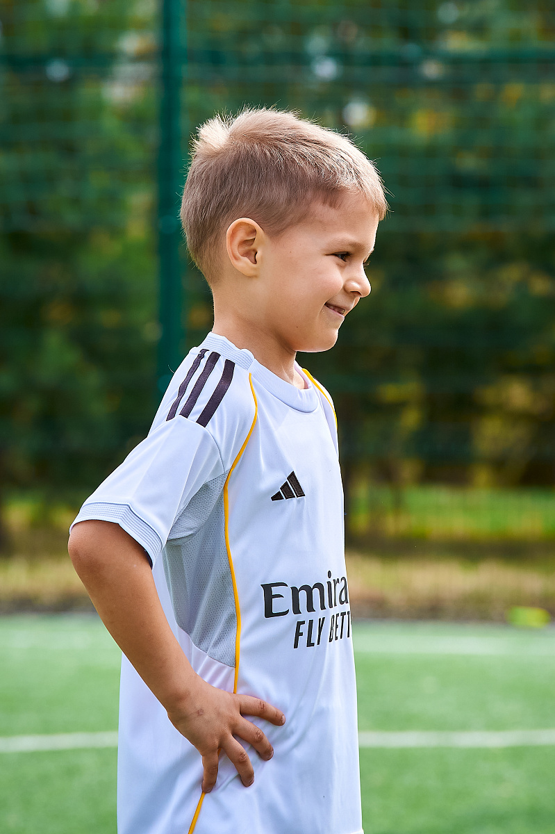 Детская форма Реал Мадрид 2025/2026 домашняя