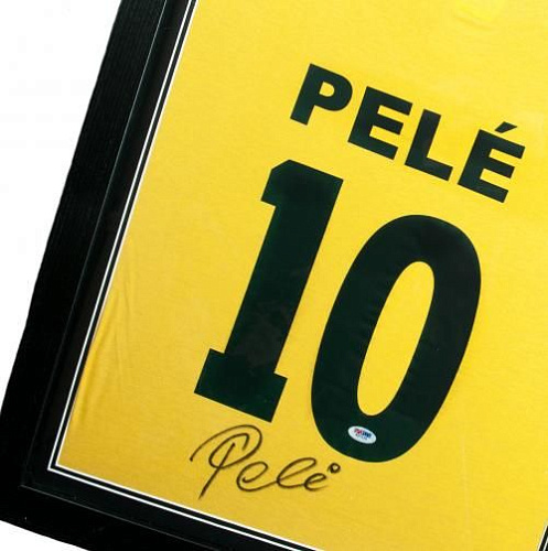 Футболка с автографом Пеле Pele Signed Shirt (Framed)