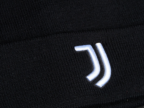 Шапка Ювентус 37300 черная с отворотом