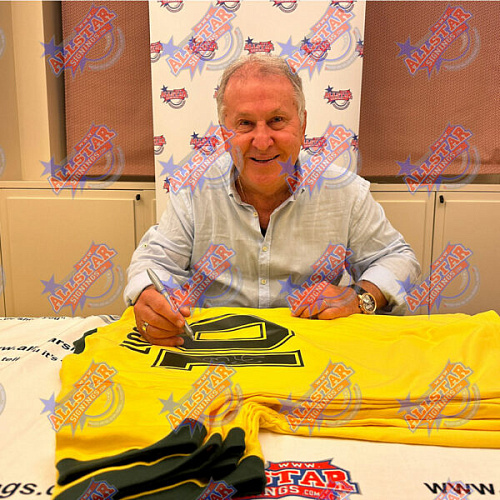 Футболка c автографом Зико Brasil 1982 Zico Signed Shirt (Framed)