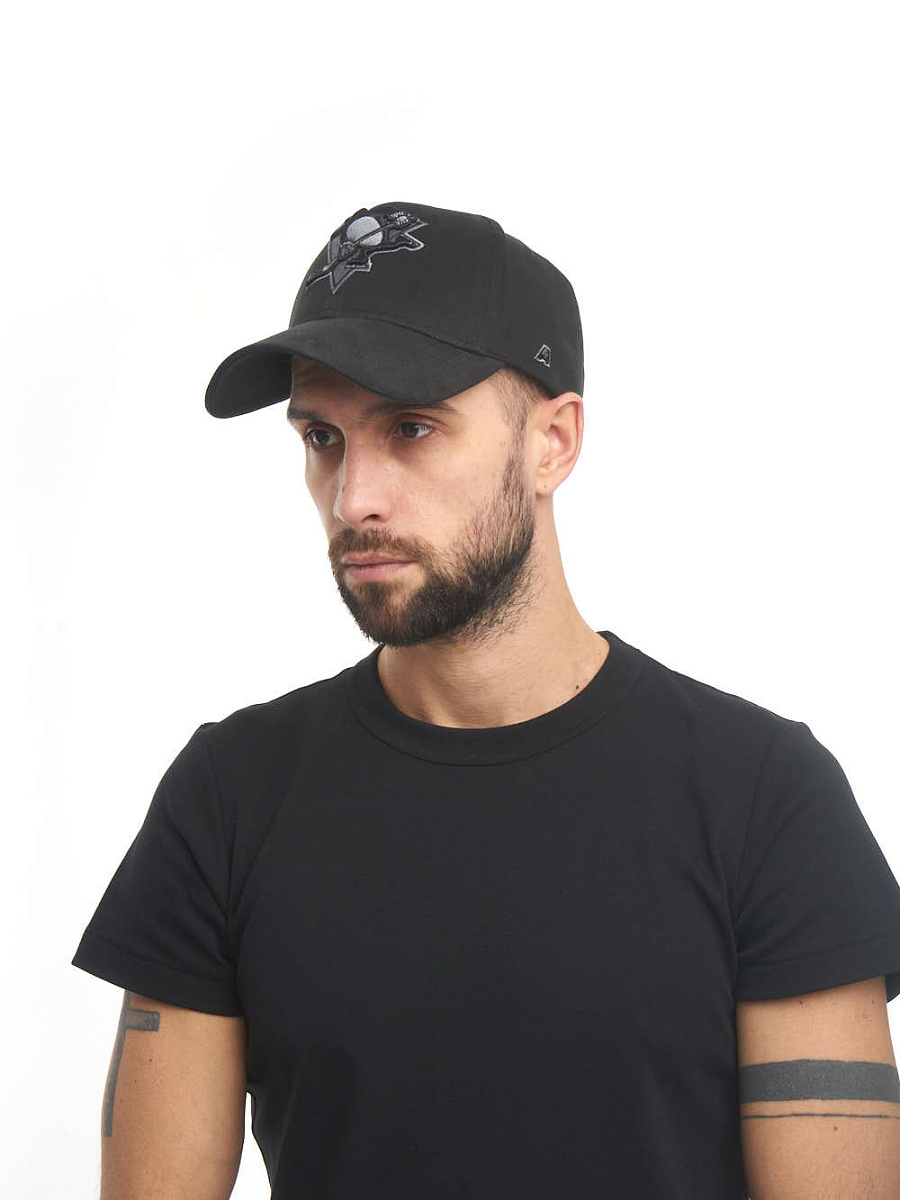 Бейсболка NHL Pittsburgh Penguins черная 31595