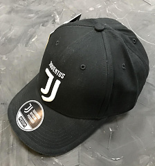 Бейсболка Ювентус черная 37200