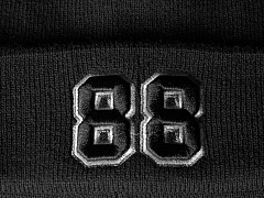 Шапка с номером 88, черная, 18669