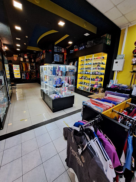 Розничный магазин в ТЦ Час Пик