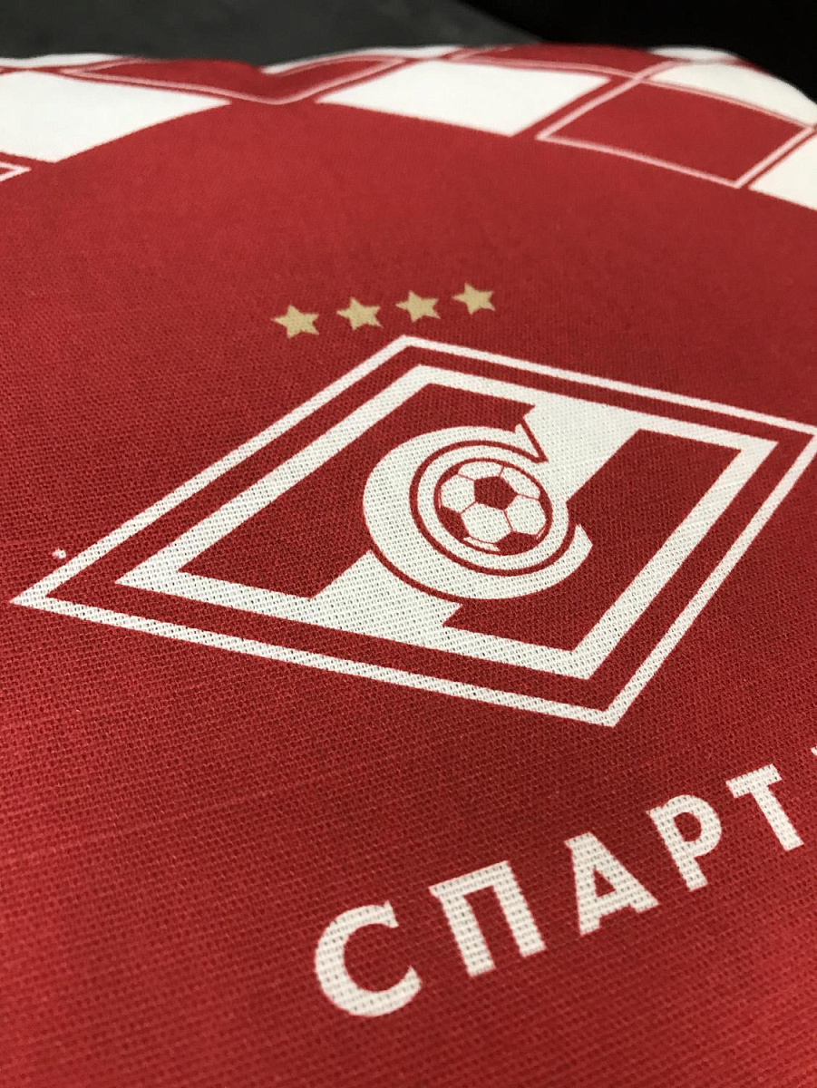 Подушка Спартак красный ромб
