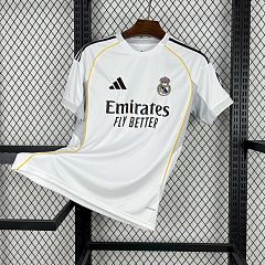 Футболка игровая Реал Мадрид 2025/2026 домашняя (Fan version)
