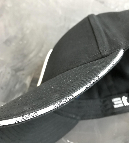 Бейсболка Ювентус черная 37200