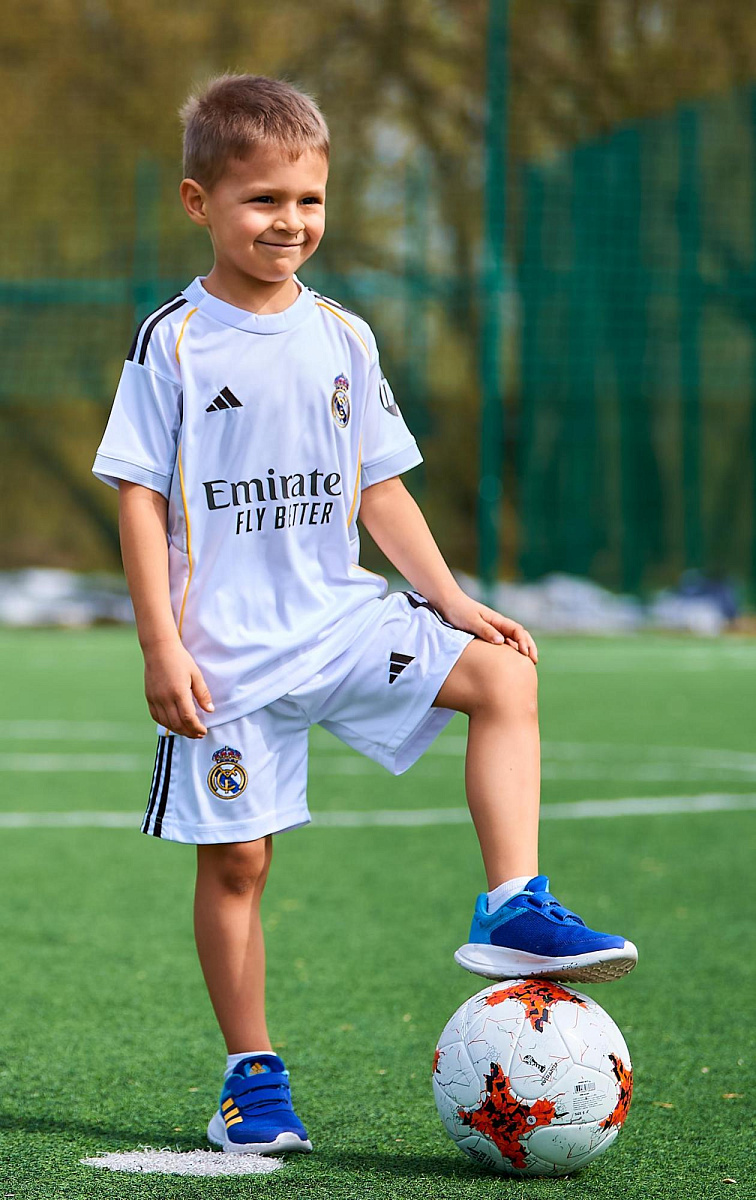 Детская форма Реал Мадрид 2025/2026 домашняя