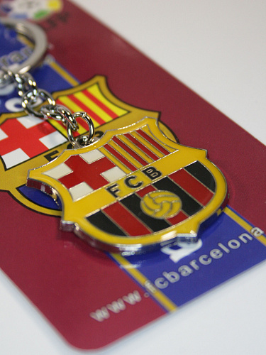 Брелок Барселона металл