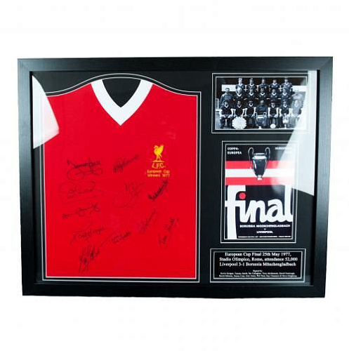 Футболка с автографами 1977 European Cup Winners Signed Shirt (Framed)