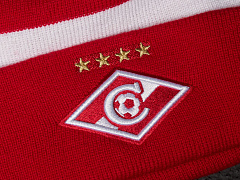 Шапка Спартак 00154 красно-белая