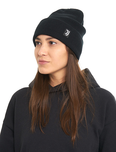 Шапка Ювентус 37301 черная с отворотом