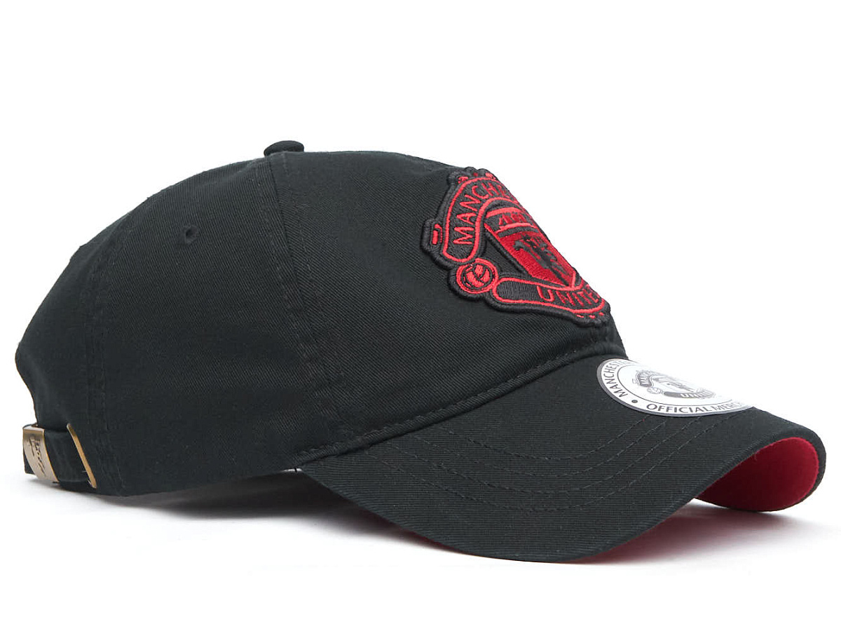 Бейсболка Манчестер Юнайтед  черная 107694